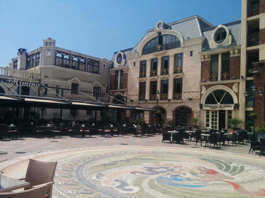 Batumi, Piazza Square: Die Piazza